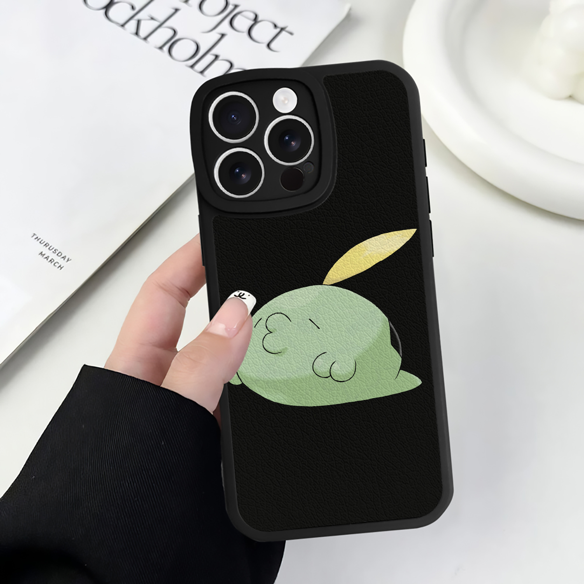 （画像用） ポケットモンスター Pokémon 【iPhone 16シリーズ対応】シリコンスマホケース（レザー調） 材質：シリコン